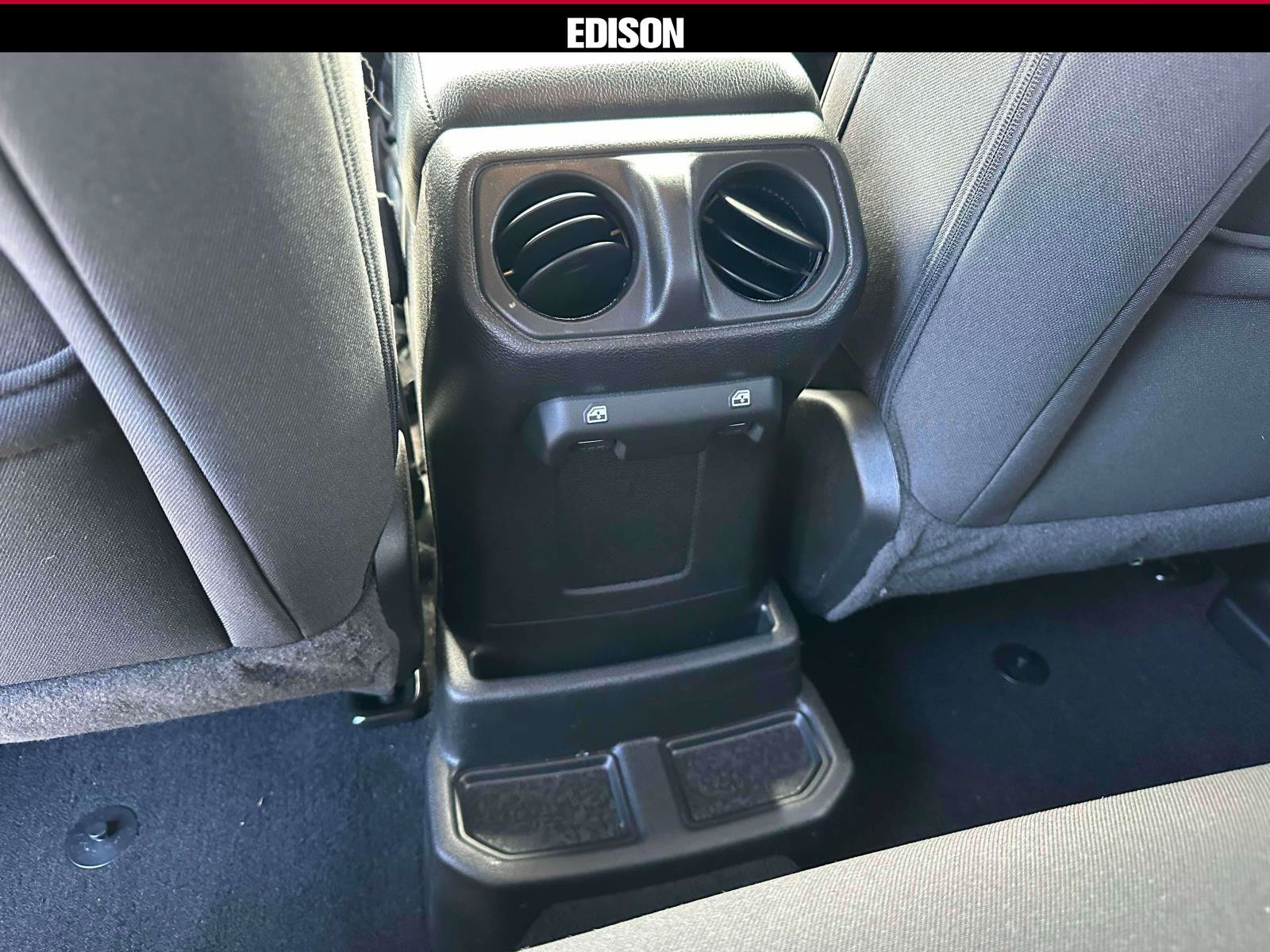 Used 2023 Jeep Wrangler Unlimited AWD/4WD image 11