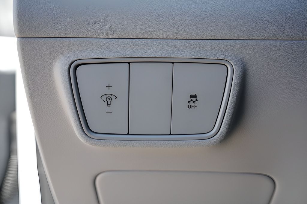 Certified 2024 Hyundai Tucson SE AWD/4WD image 23
