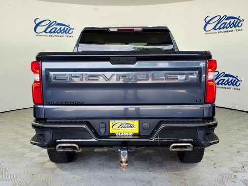 Used 2021 Chevrolet Silverado 1500 LT Trail Boss w/ Bed Protection Package AWD/4WD image 4