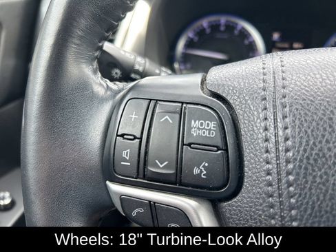 Used 2018 Toyota Highlander XLE AWD/4WD image 20