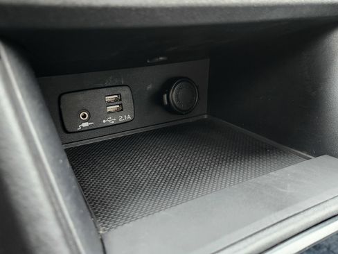 Used 2021 Subaru Crosstrek 2.5i Sport w/ Moonroof Package image 9