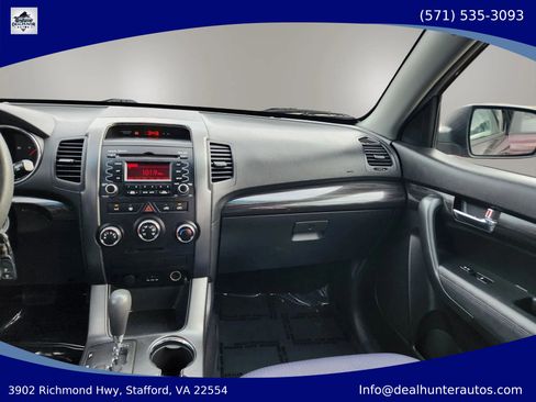 Used 2012 Kia Sorento FWD image 27