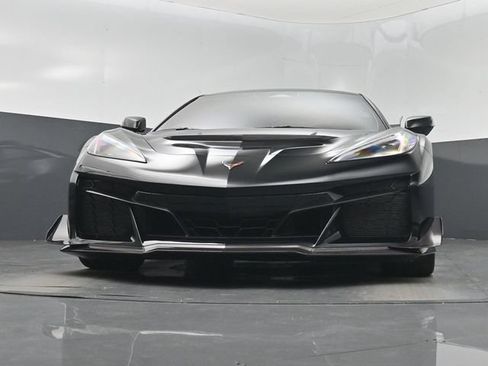 Used 2026 Chevrolet Corvette ZR1 w/ ZR1 Carbon Fiber Aero Package RWD image 31