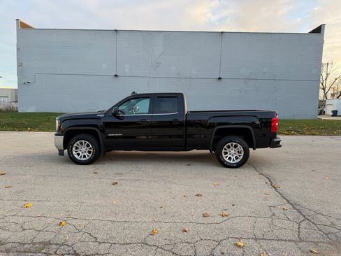 Used 2017 GMC Sierra 1500 SLE w/ SLE Value Package image 4