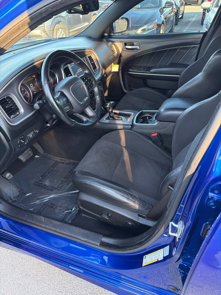Used 2022 Dodge Charger R/T w/ Plus Group RWD image 16