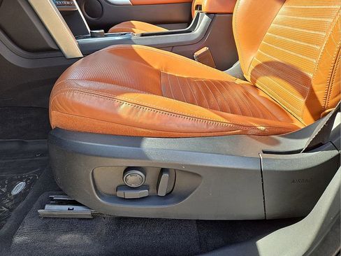 Used 2017 Land Rover Discovery Sport HSE Luxury image 26