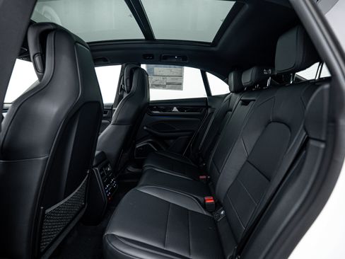 New 2025 Porsche Macan 4S Electric image 23