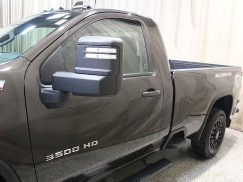 Used 2021 Chevrolet Silverado 3500 LT w/ Convenience Package image 7