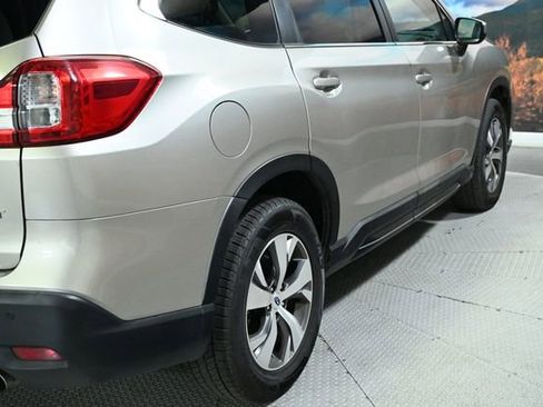 Used 2019 Subaru Ascent Premium w/ Popular Package #3 AWD/4WD image 8