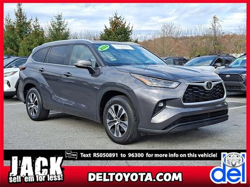 Certified 2024 Toyota Highlander XLE image 1
