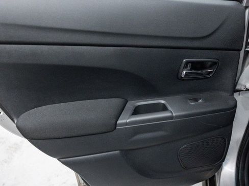 Used 2024 Mitsubishi Outlander Sport LE image 25