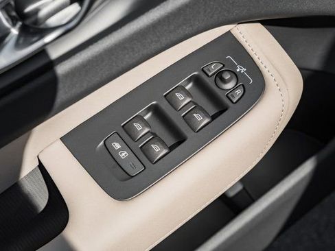 New 2026 Volvo XC60 B5 Plus w/ Protection Package Premier image 35