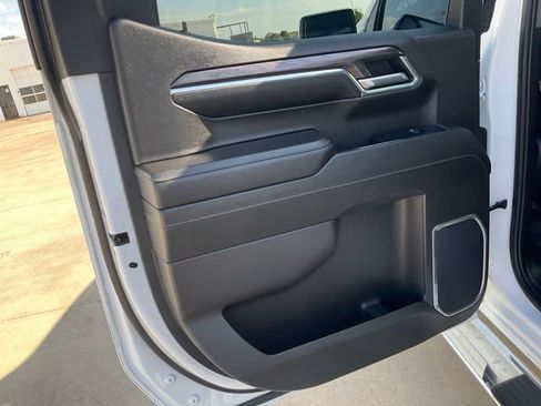 Used 2023 Chevrolet Silverado 1500 LTZ w/ LTZ Premium Package AWD/4WD image 23