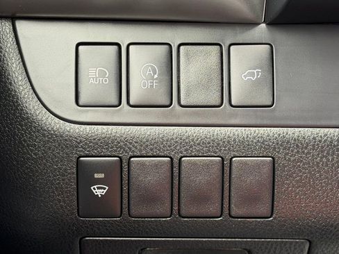 Used 2019 Toyota Highlander XLE AWD/4WD image 21