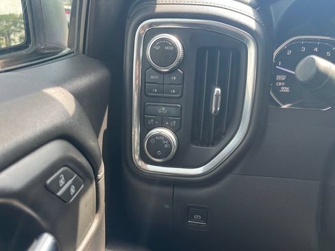 Used 2021 GMC Sierra 1500 SLE w/ X31 Off-Road Package AWD/4WD image 22