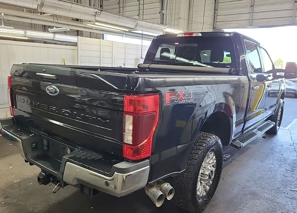 Used 2020 Ford F350 XLT w/ XLT Premium Package AWD/4WD image 18