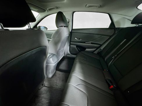 Used 2022 Hyundai Elantra SEL w/ Convenience + Premium Package FWD image 23