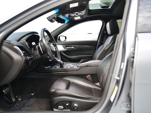 Used 2021 Cadillac CT5 V w/ Premium Package image 5