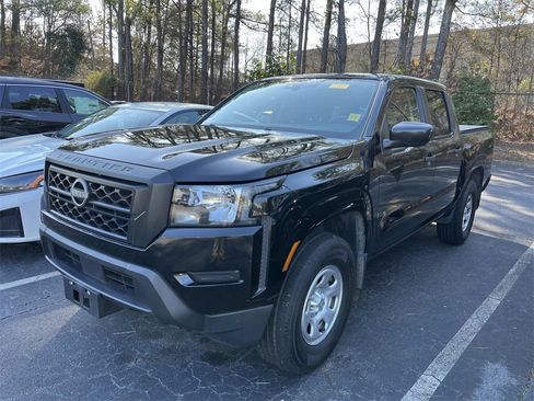 Certified 2022 Nissan Frontier S image 4