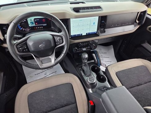 Used 2023 Ford Bronco Wildtrak AWD/4WD image 9