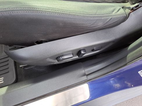 Used 2017 Nissan Rogue SV w/ SV Premium Package image 14