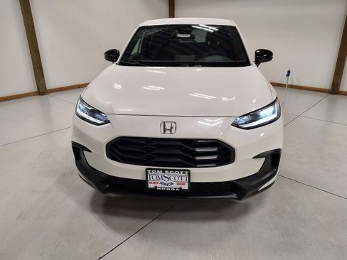 New 2026 Honda HR-V Sport image 3