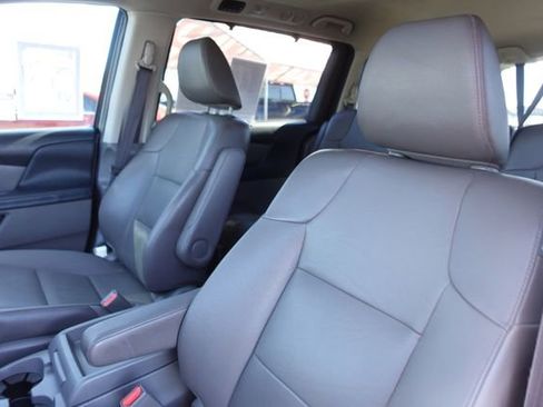 Used 2016 Honda Odyssey Touring Elite image 23