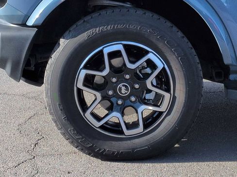 Used 2024 Ford Bronco Outer Banks image 14