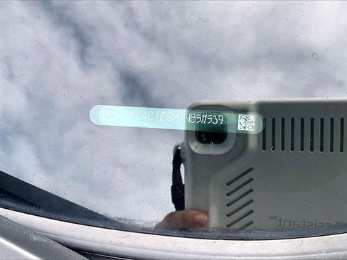 Used 2022 Buick Encore Preferred w/ Safety Package image 26