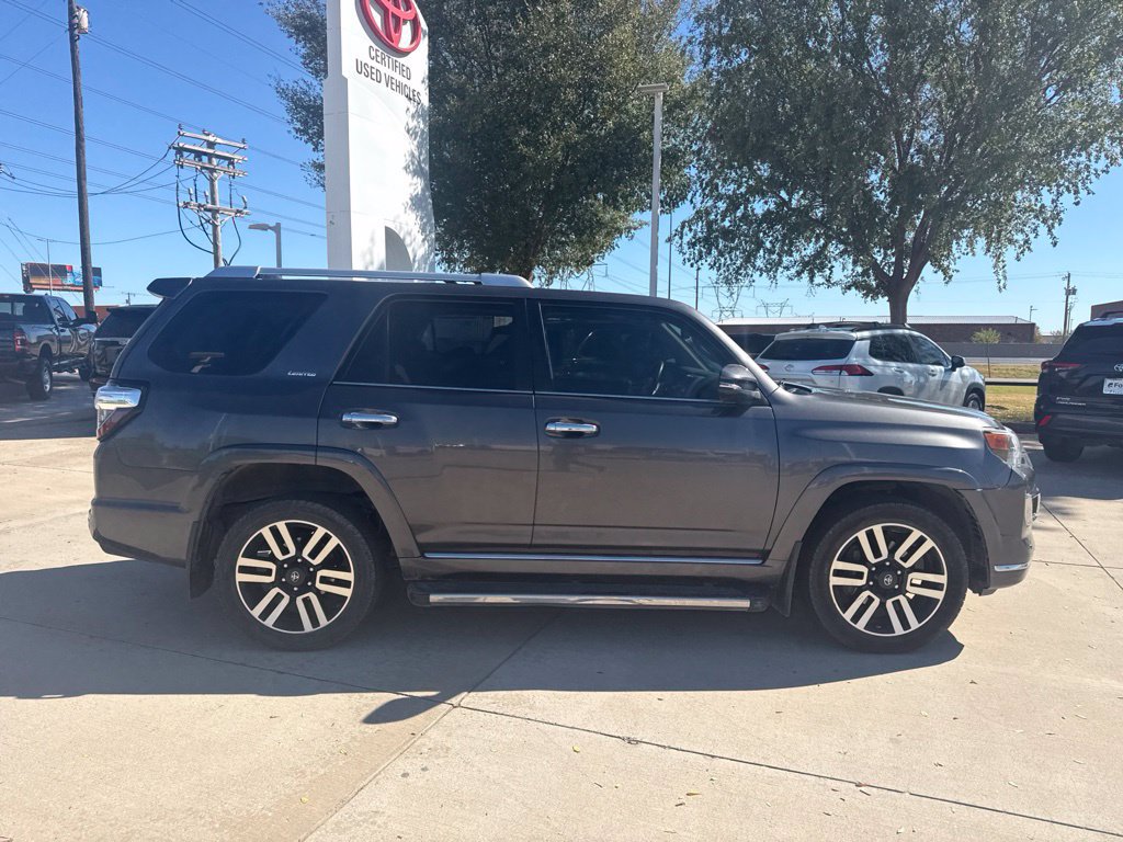 Used 2018 Toyota 4Runner Limited AWD/4WD image 2