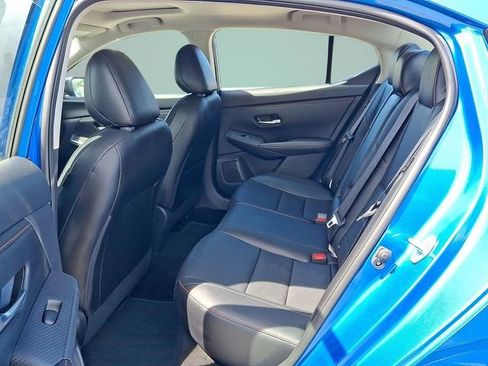 Used 2024 Nissan Sentra SR w/ SR Premium Package FWD image 7