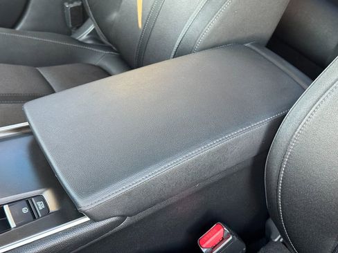 Used 2019 Honda Accord EX image 46