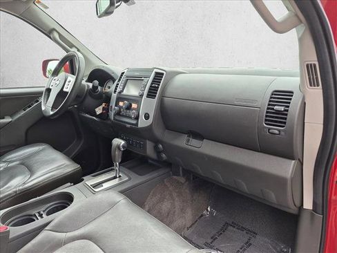 Used 2016 Nissan Frontier PRO-4X w/ Pro-4x Luxury Package AWD/4WD image 22