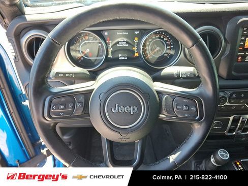 Used 2021 Jeep Gladiator Sport AWD/4WD image 21