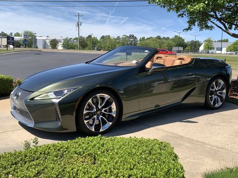 Used 2022 Lexus LC 500 Convertible w/ Touring Package RWD image 33