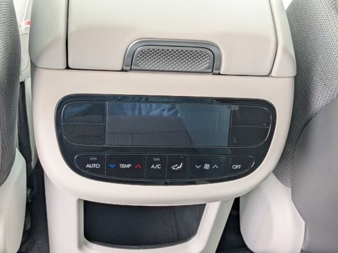 New 2026 Hyundai Ioniq 9 SE image 16