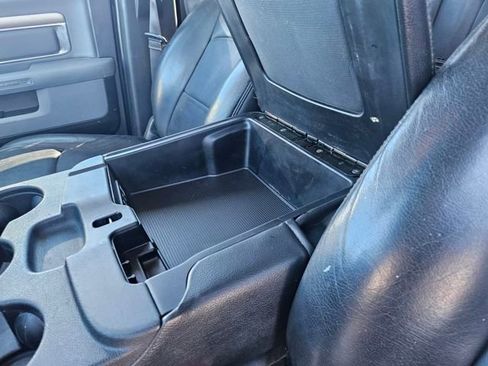 Used 2018 RAM 1500 Classic SLT image 26