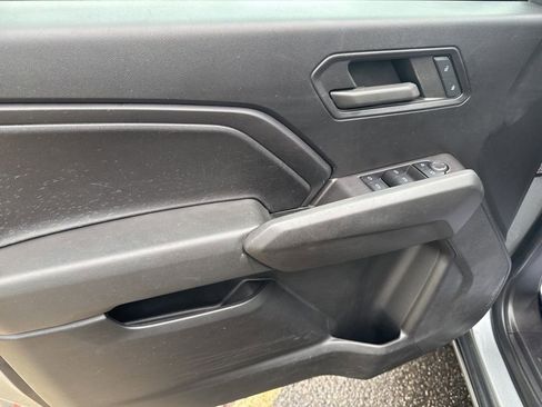 Used 2023 Chevrolet Colorado W/T image 15
