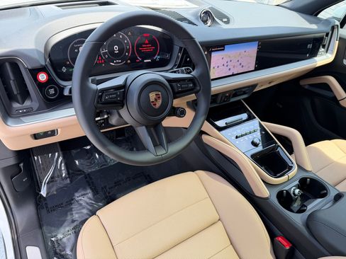 New 2026 Porsche Cayenne AWD/4WD image 4
