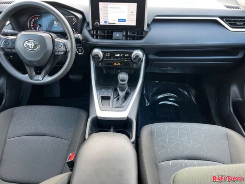 Certified 2025 Toyota RAV4 XLE FWD image 18
