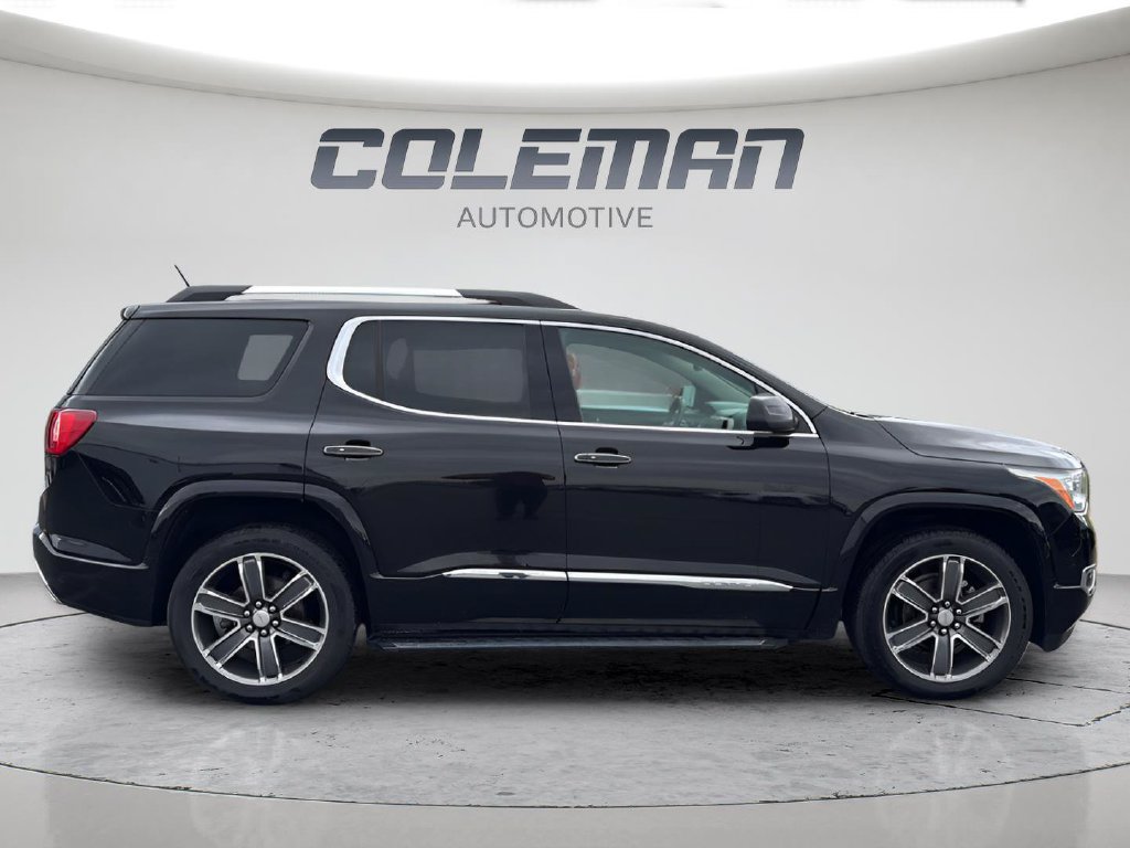Used 2017 GMC Acadia Denali w/ Technology Package FWD image 13