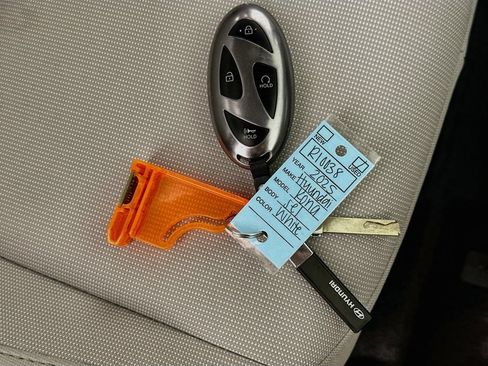 Used 2025 Hyundai Kona SEL FWD image 35