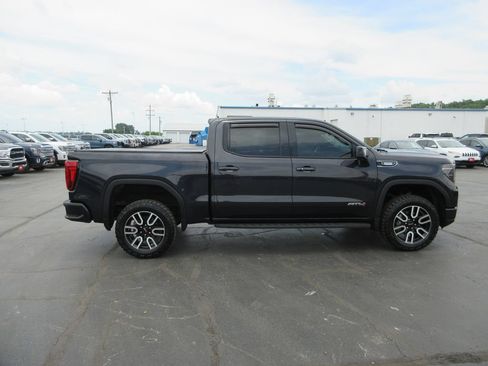 Certified 2022 GMC Sierra 1500 AT4 w/ AT4 Preferred Package AWD/4WD image 6