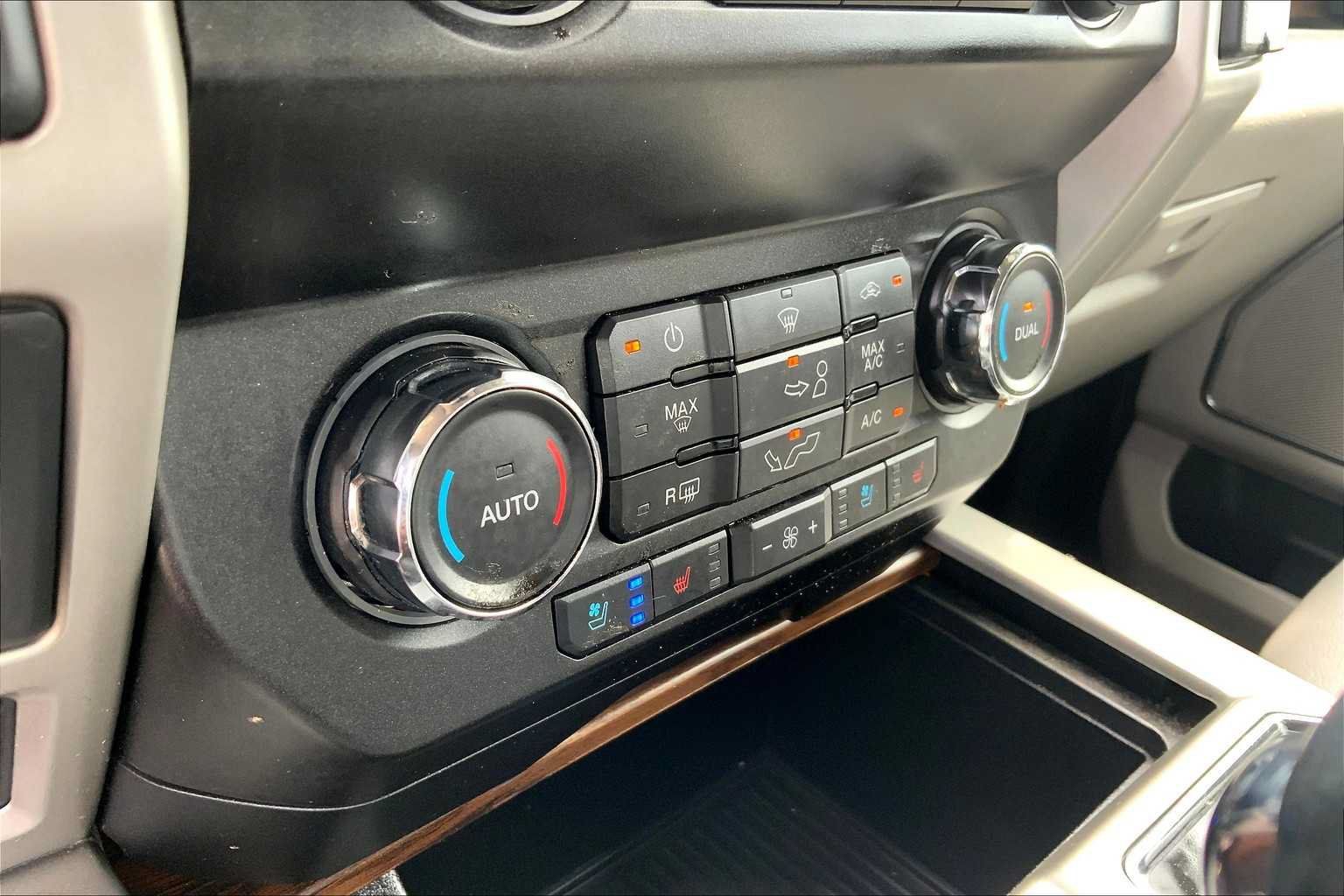 Used 2020 Ford F150 Lariat RWD image 34