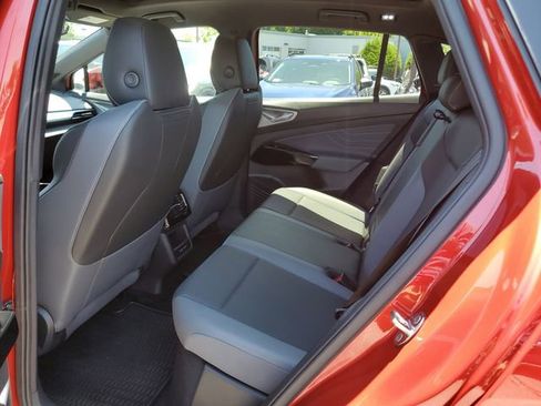 Used 2023 Volkswagen ID.4 Pro S AWD/4WD image 15