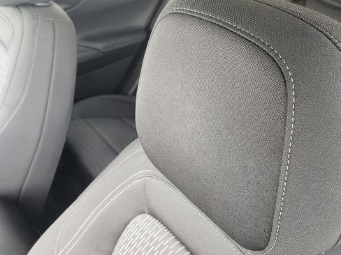 Used 2025 Chevrolet Equinox LT FWD image 20