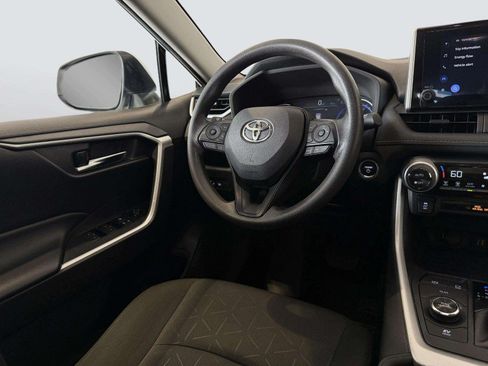 Used 2024 Toyota RAV4 XLE AWD/4WD image 23