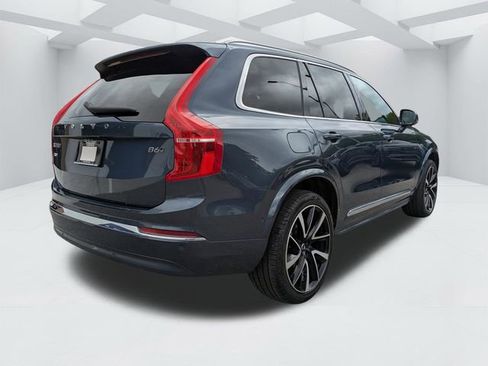 Certified 2023 Volvo XC90 B6 Plus AWD/4WD image 5