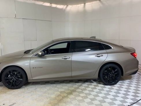 Used 2022 Chevrolet Malibu LT w/ Sport Edition FWD image 8