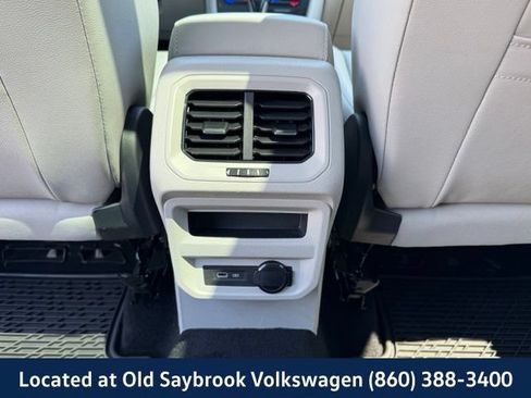 Used 2023 Volkswagen Tiguan SE w/ Panoramic Sunroof Package AWD/4WD image 14
